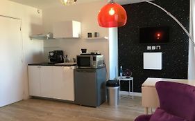 Le Galaxy centre la Brèche wifi calme vue jardin